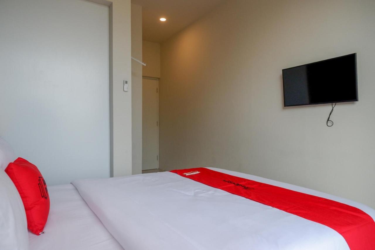 Reddoorz Plus Near Solo Baru Esterno foto